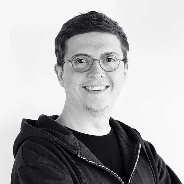 Nicklas K. Frank, Laravel-udvikler og konsulent